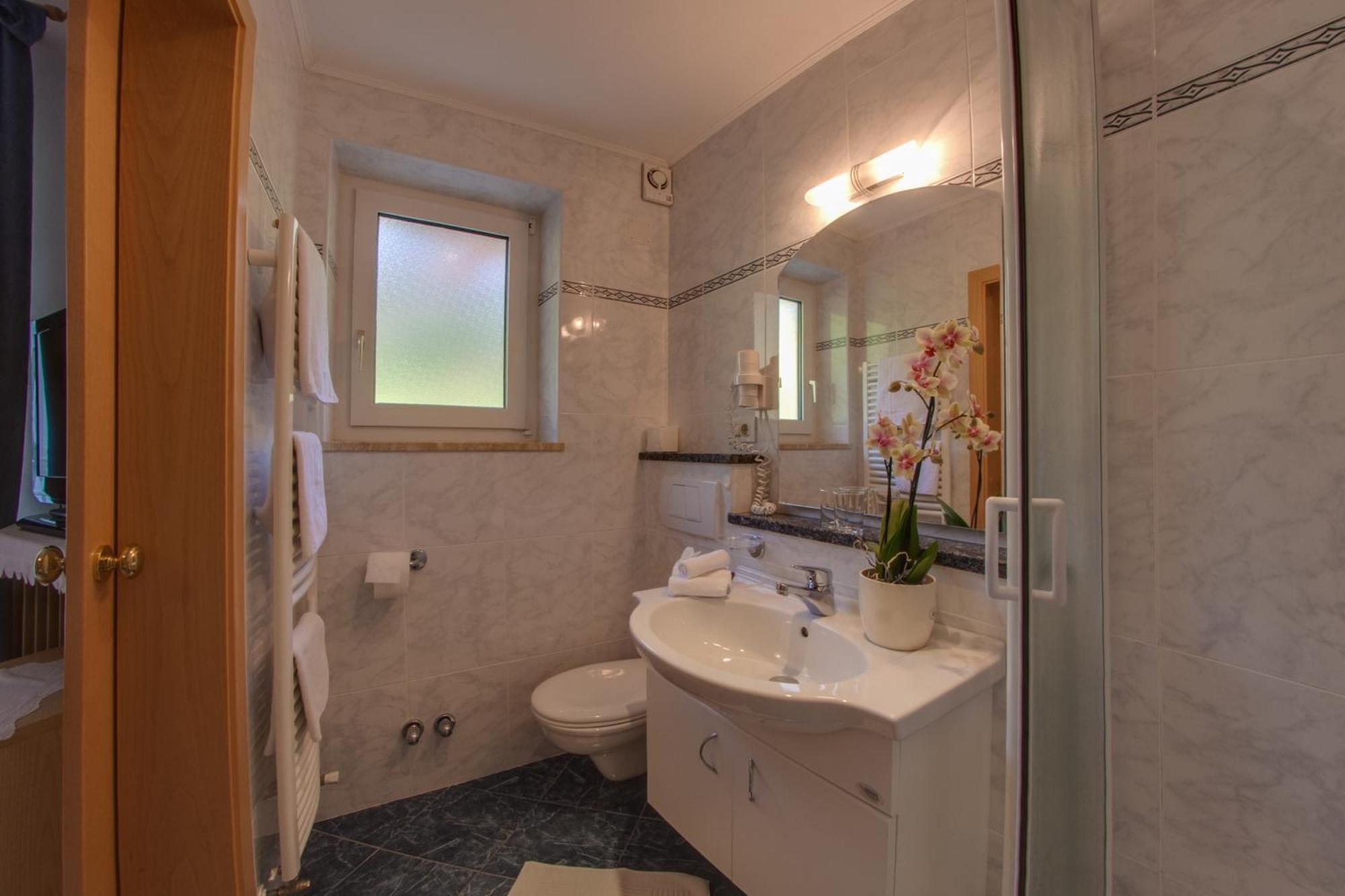 Pension Verdinserhoehe Scena Habitación foto