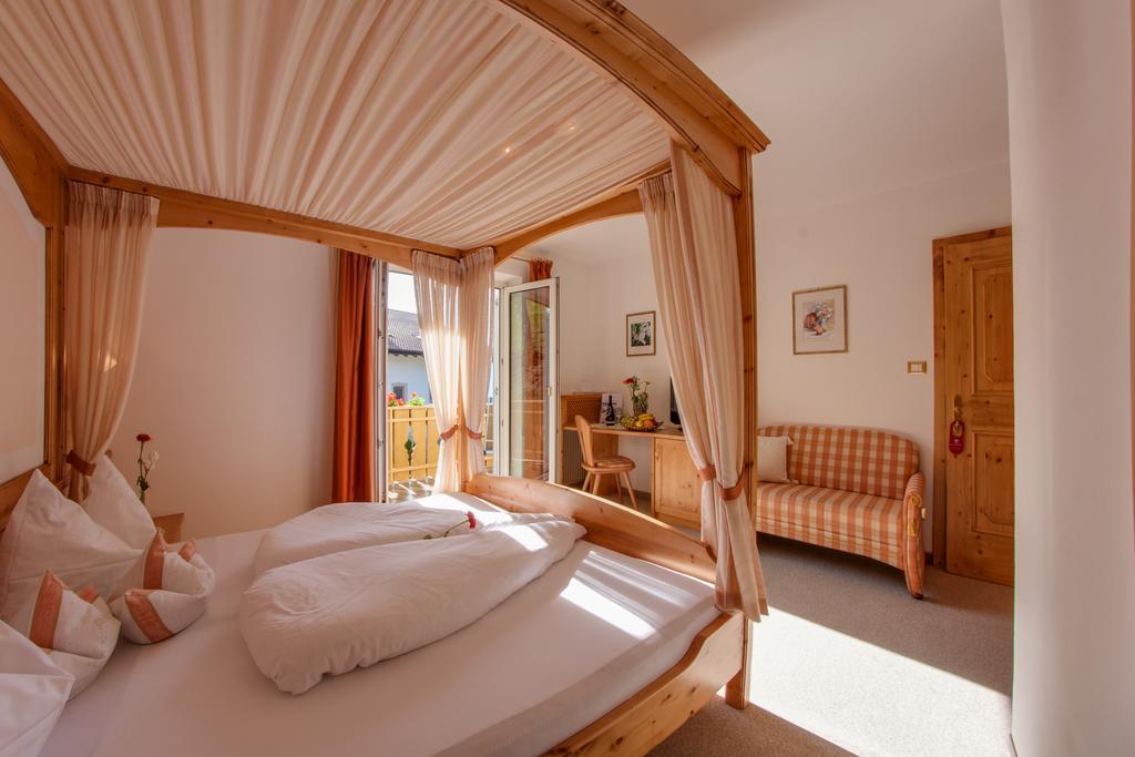 Pension Verdinserhoehe Scena Habitación foto
